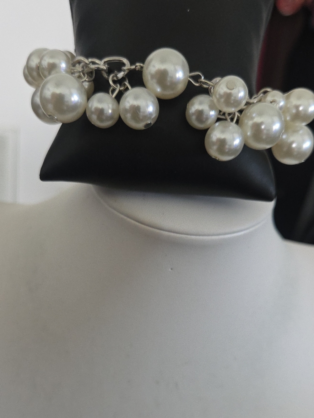 Paparazzi Girls In Pearls White Bracelet NWT